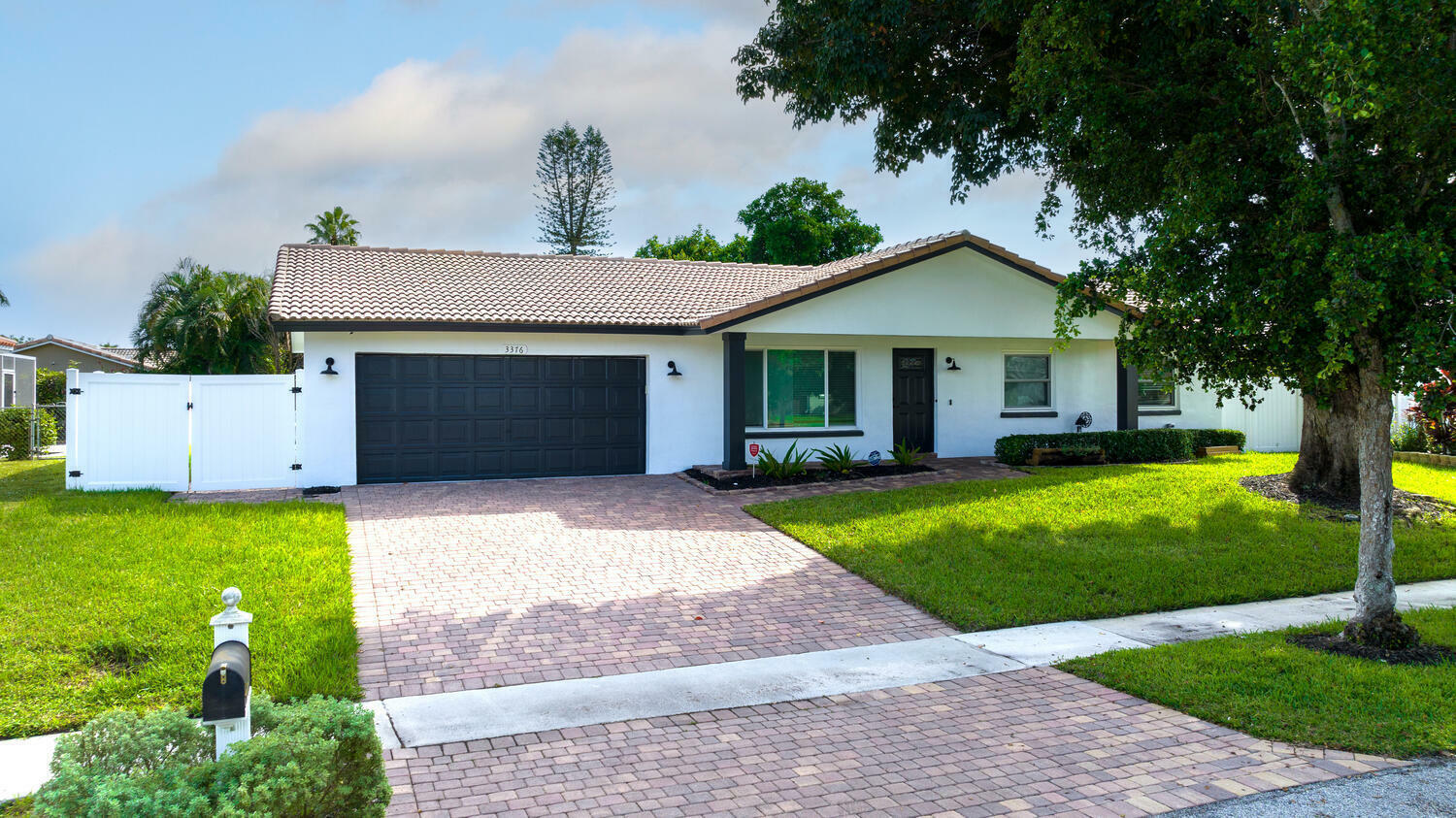 Property Photo:  3376 NW 26 Court  FL 33434 