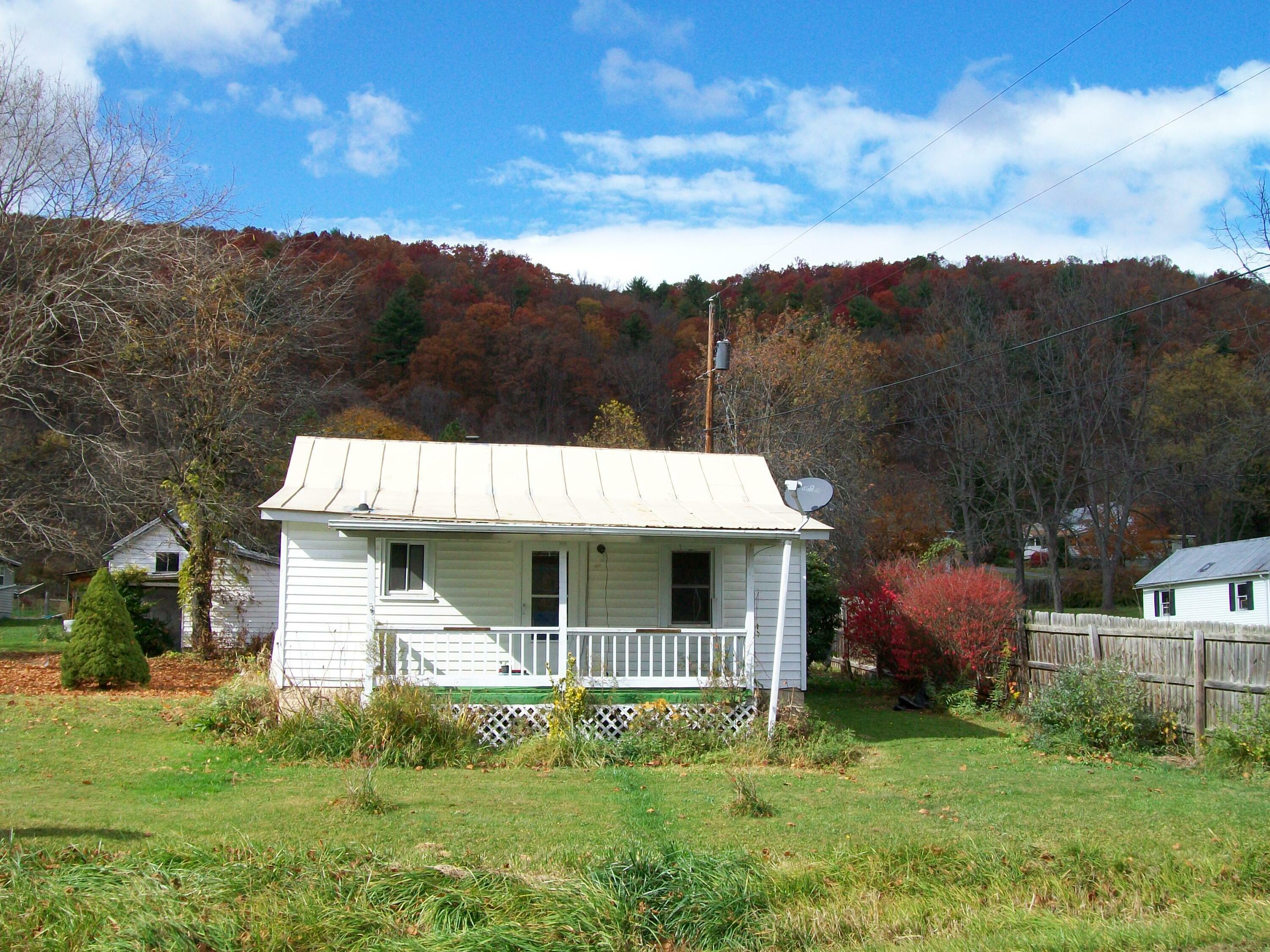 Property Photo:  20 Colletts Ln  WV 26807 