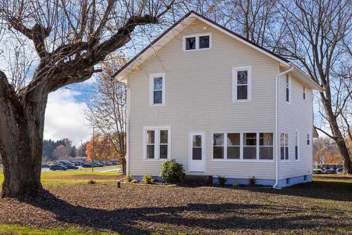 1953 Horns Hill NE Road  Newark OH 43055 photo