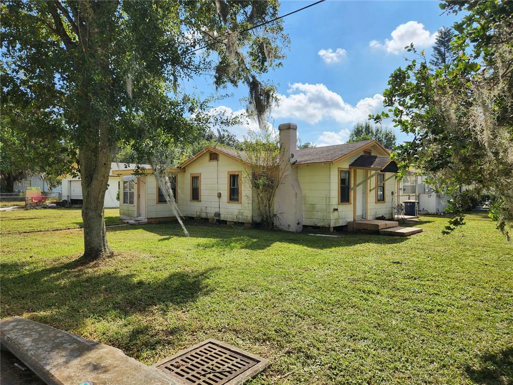 Property Photo:  861 Vineland Road  FL 34787 