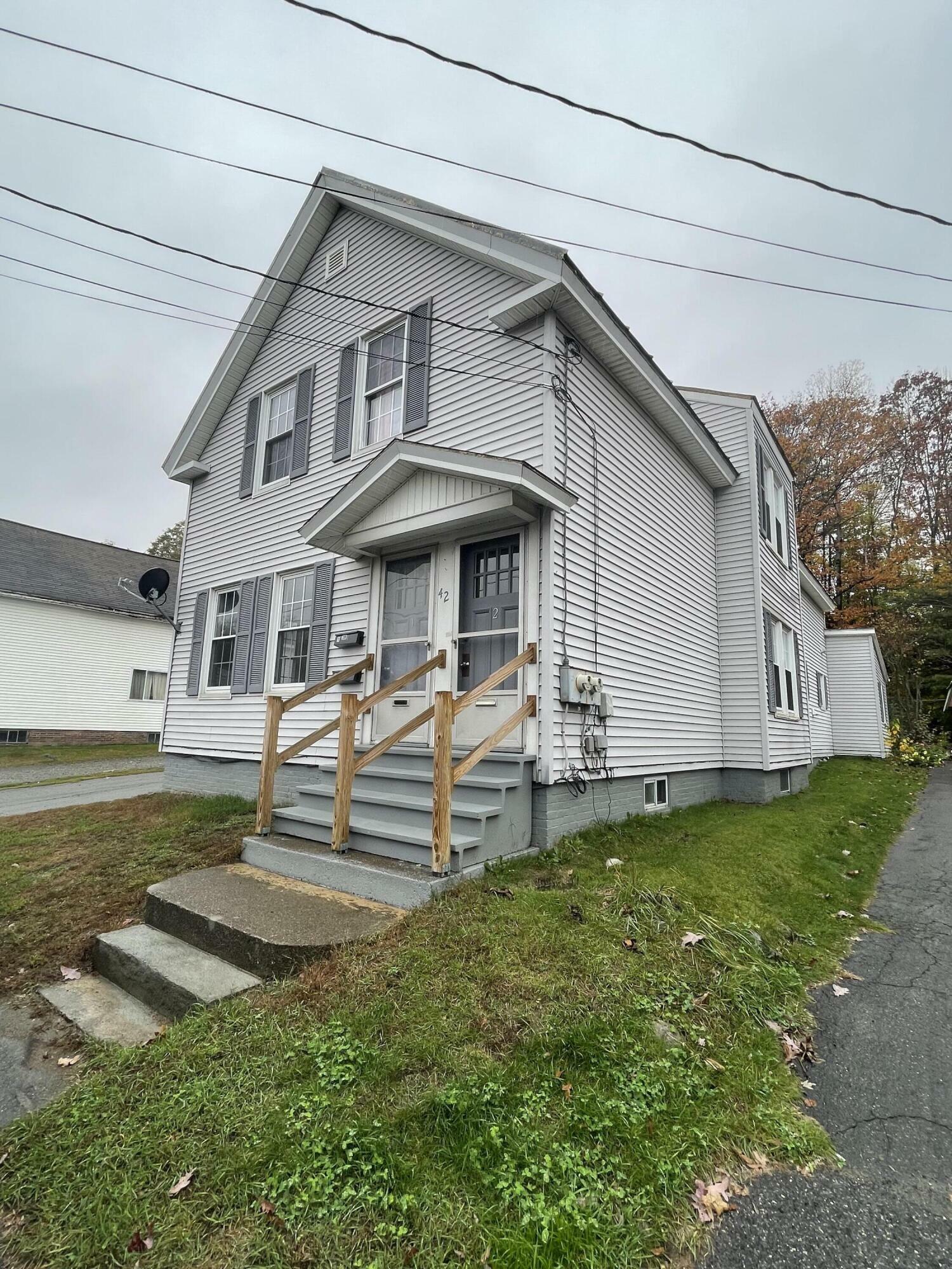 Property Photo:  42 King Street  ME 04901 