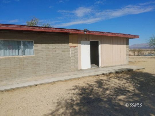 Property Photo: 9000 N Brown Rd CA 93527
