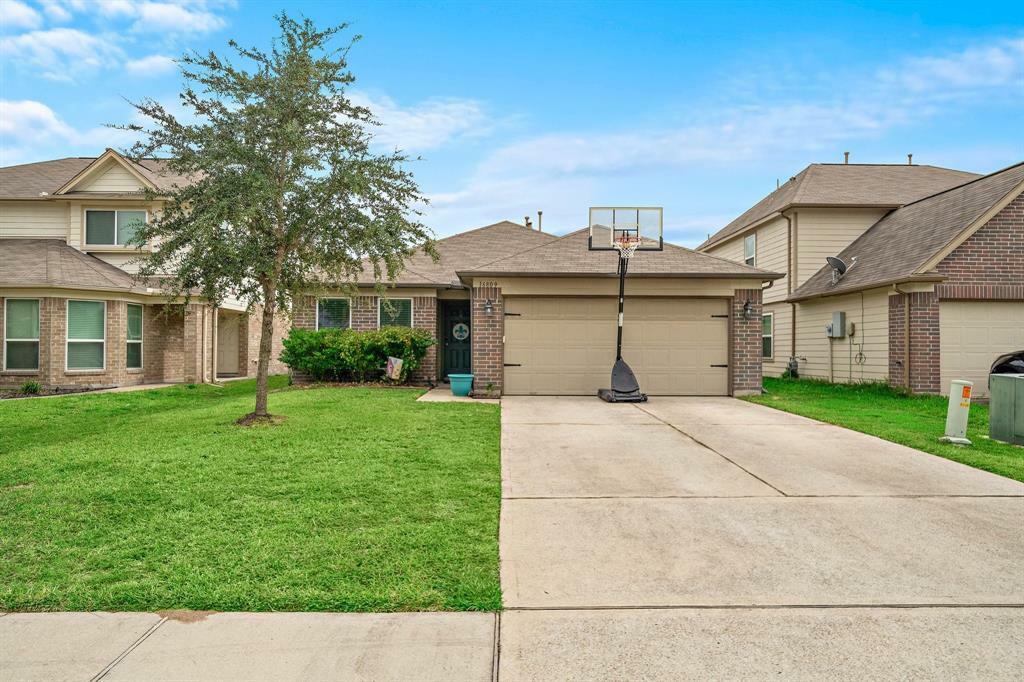 Property Photo: 16809 Northern Flicker Trail TX 77385