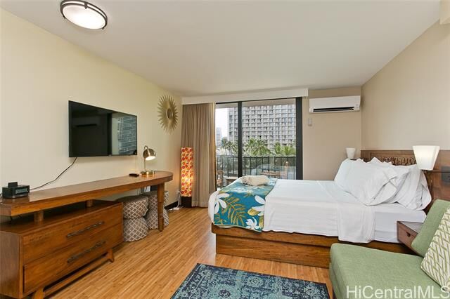 Property Photo:  2425 Kuhio Avenue 708  HI 96815 