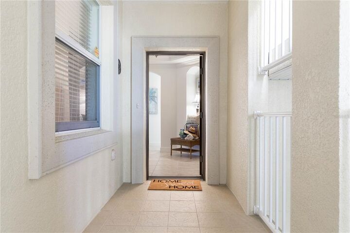 Property Photo:  115 Riverview Bend S 2126  FL 32137 