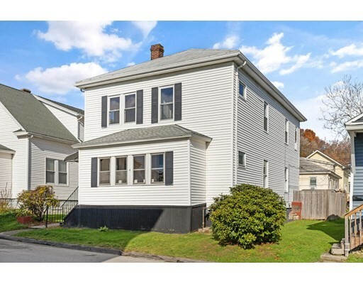 Property Photo: 5 Ventura Rd MA 01604