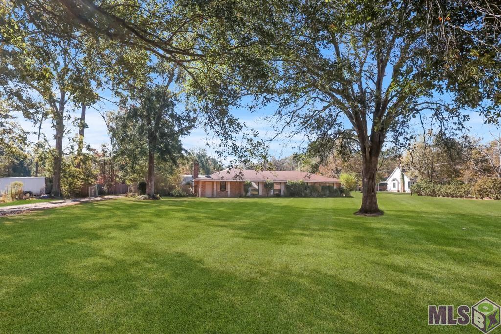 Property Photo: 14958 Hooper Rd LA 70739