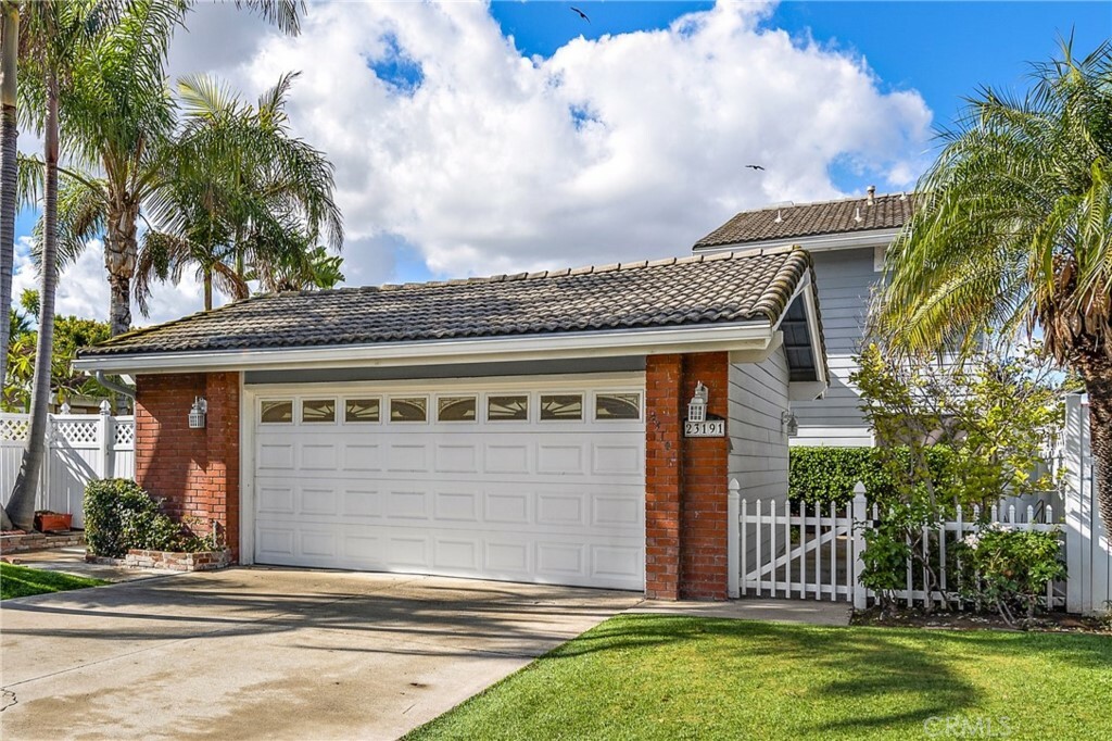 23191 Vista Way  Lake Forest CA 92630 photo