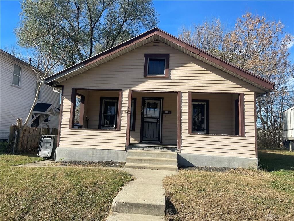 Property Photo: 609 Shoop Avenue OH 45402