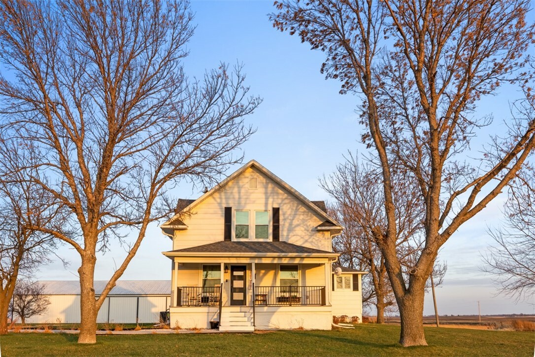 Property Photo: 1994 B Avenue IA 50220