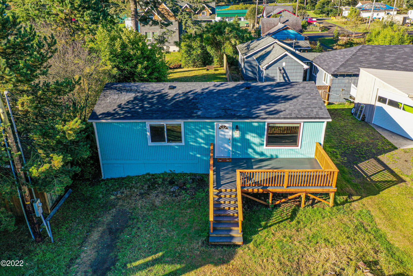 Property Photo:  33530 East Street  OR 97112