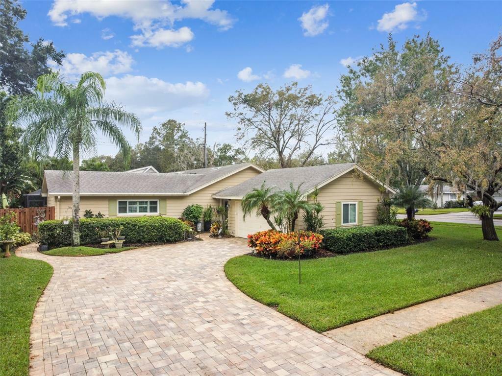 Property Photo:  11507 Lake Ridge Road  FL 33618 