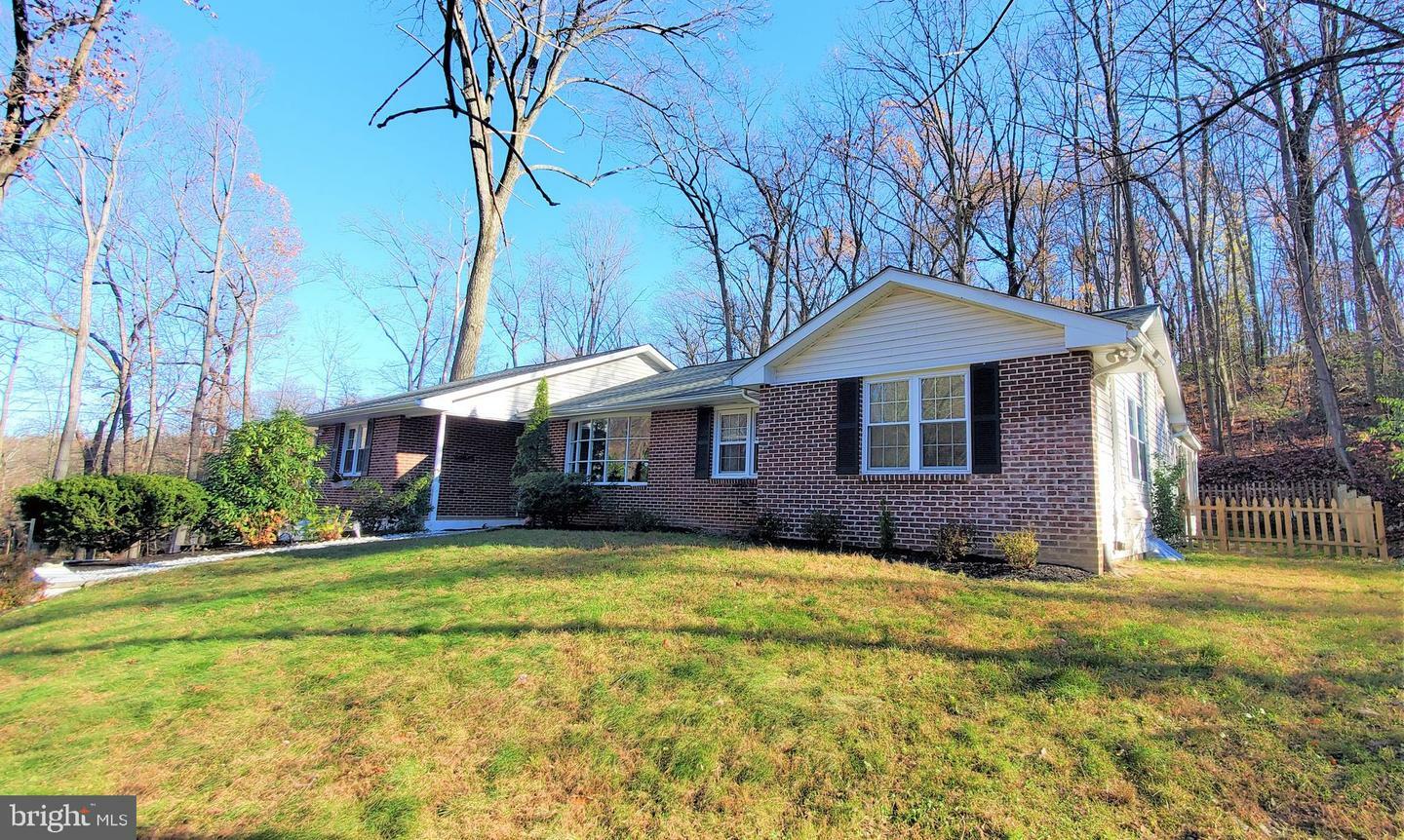 Property Photo:  80 Spring Road  PA 19355 