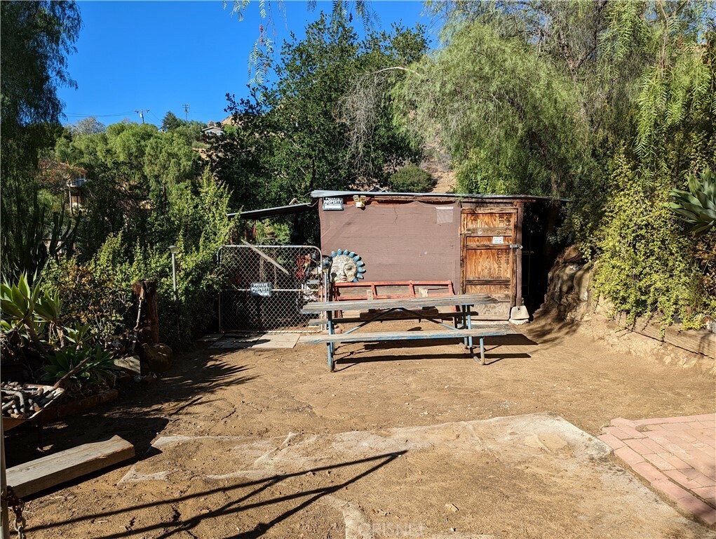 108 Saralynn Lane  Chatsworth CA 91311 photo