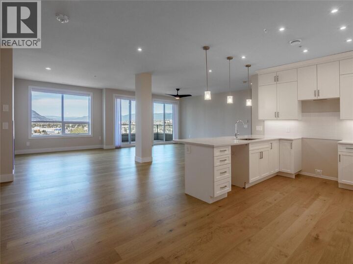 3362 Skaha Lake Road 1301 — photo 1