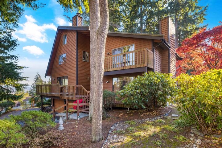 Property Photo: 12822 51st Street E WA 98372