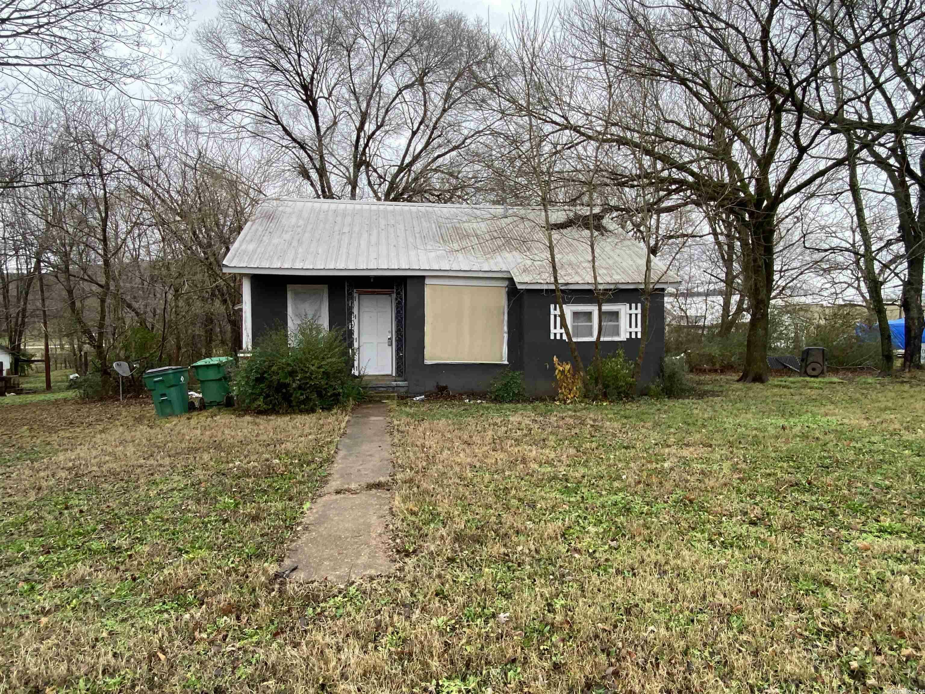 305 Panther Avenue  Yellville AR 72634-0000 photo