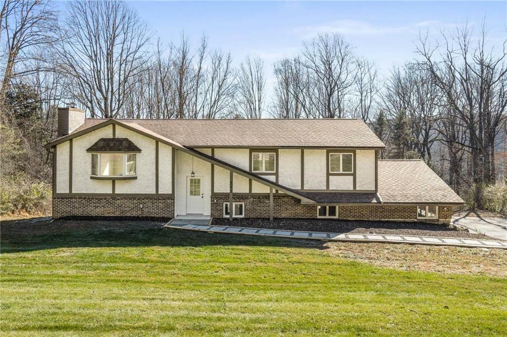 Property Photo:  253 Conrad Road  PA 18011 