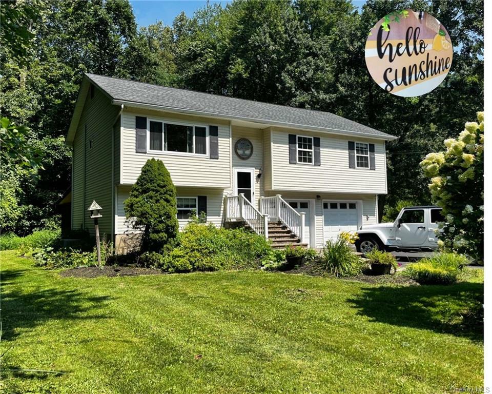 Property Photo:  18 Mecca Drive  NY 12577 