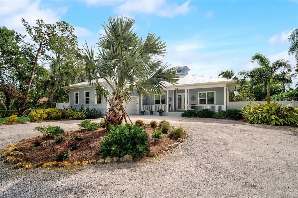 Property Photo:  1651 Thomas Street  FL 34223 