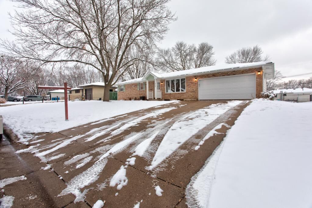 Property Photo:  900 Overton Drive NE  MN 55432 
