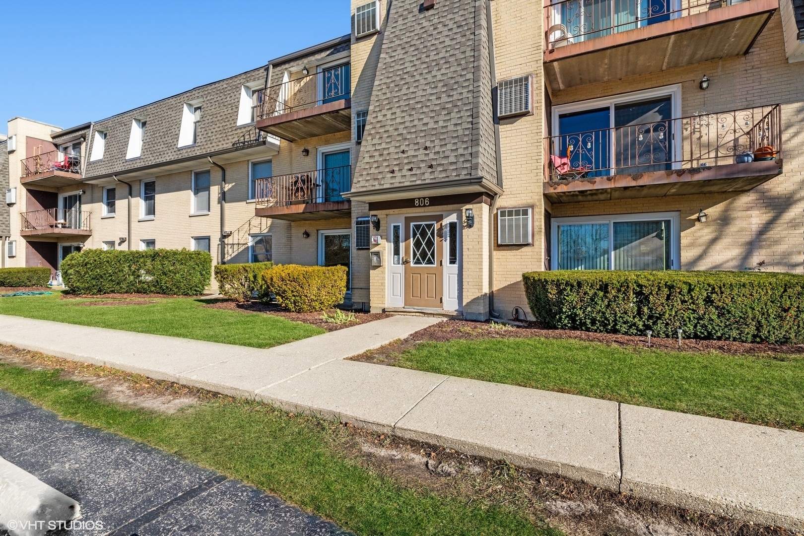 Property Photo:  806 N River Road 1C  IL 60056 