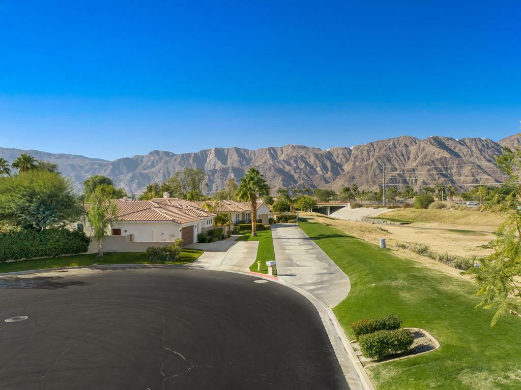 Property Photo: 78640 Castle Pines Drive CA 92253