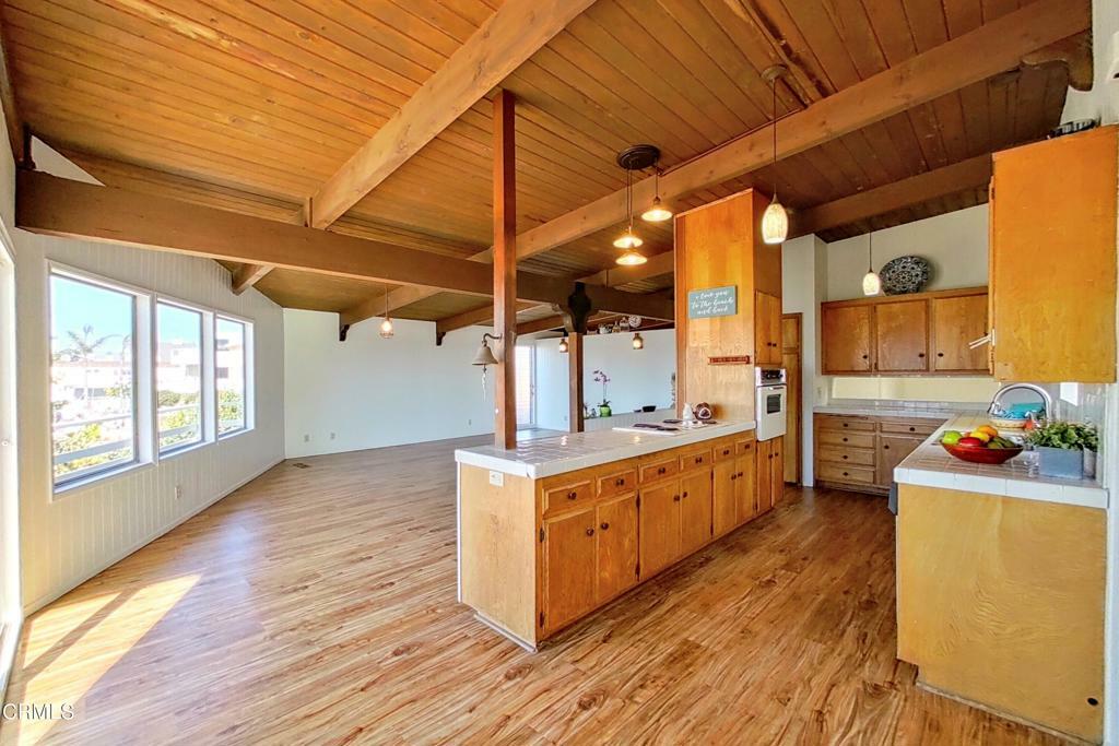 Property Photo:  2908 Lakeshore Court  CA 93035 