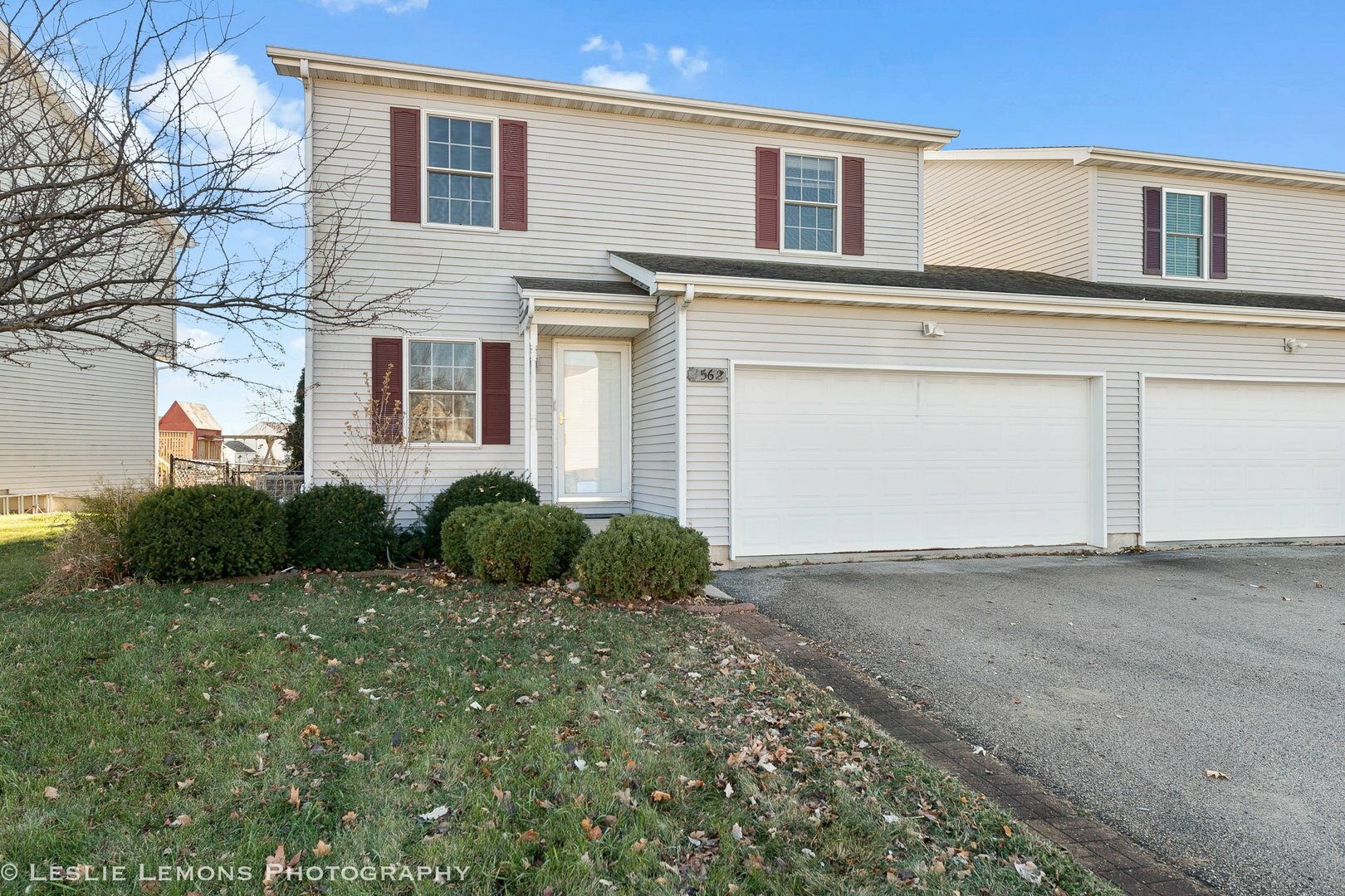 Property Photo:  1562 Moluf Street  IL 60115 