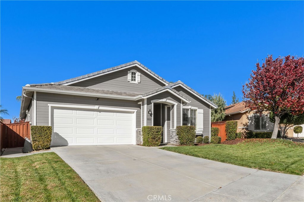 Property Photo:  39537 Corbett Canyon Circle  CA 92563 