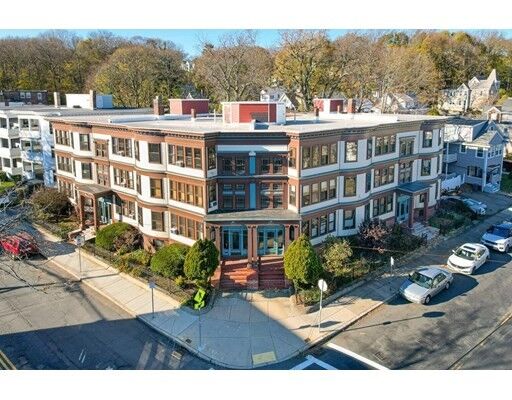 Property Photo: 141 Brooks St 3 MA 02135