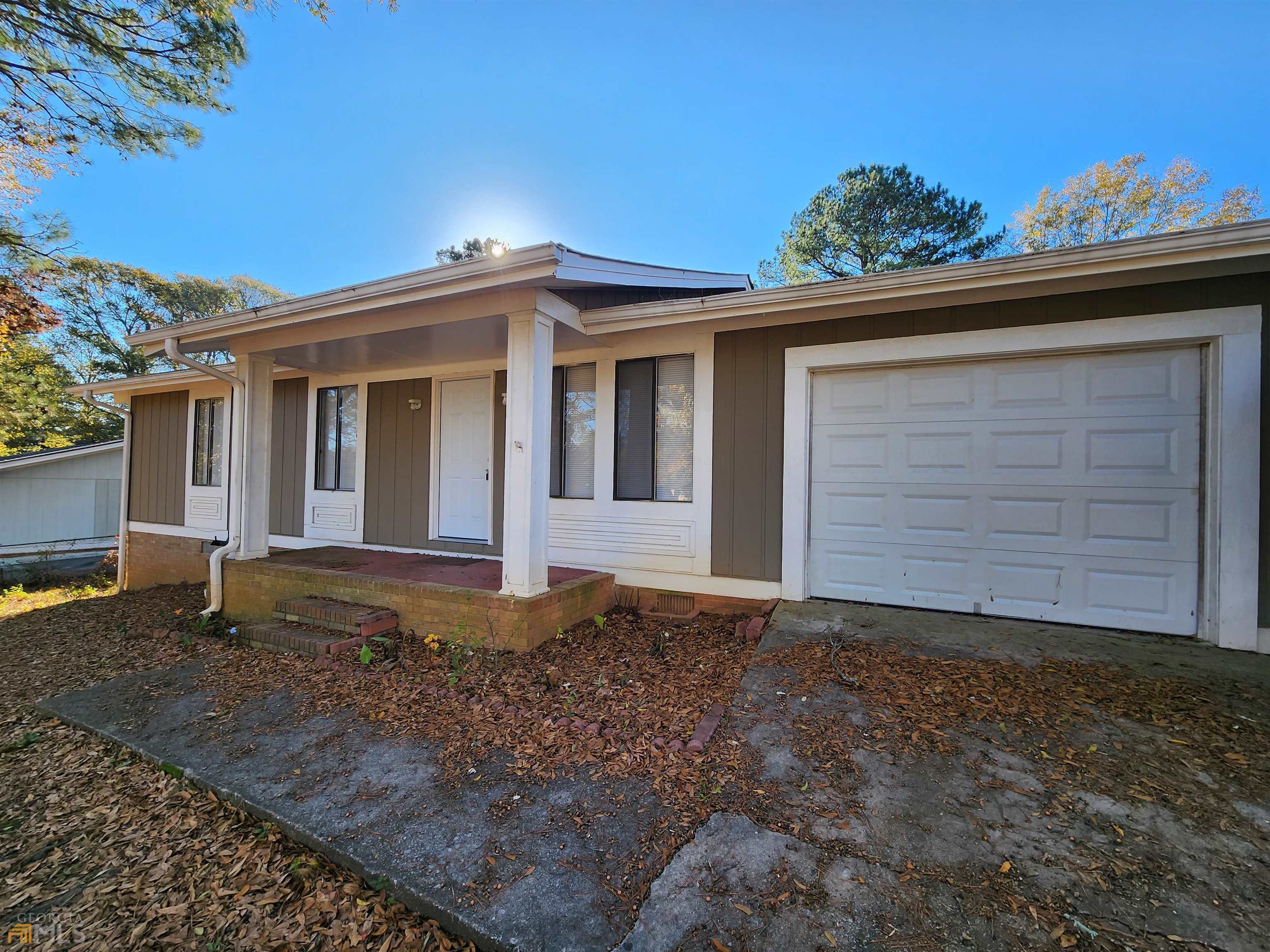 Property Photo: 919 Northridge Drive NW GA 30012