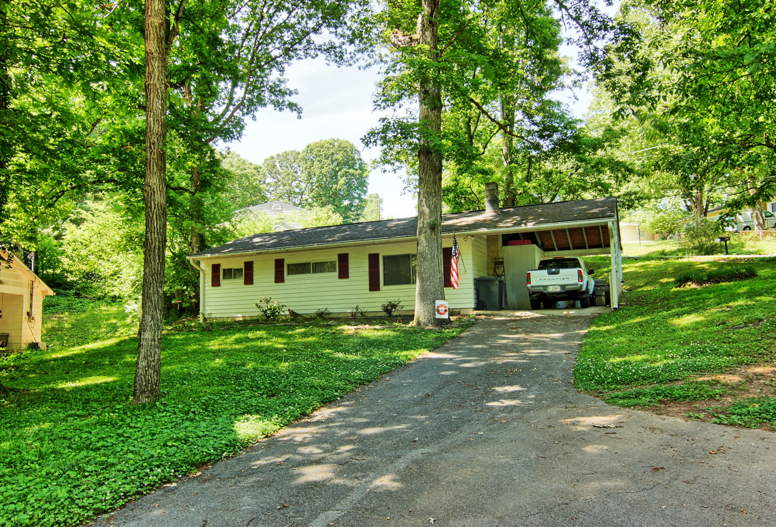 Property Photo:  2549 Wildwood Rd  TN 37804 