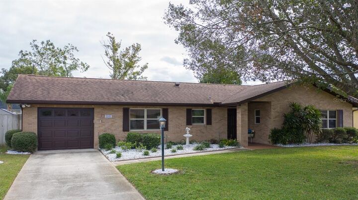 Property Photo:  1931 Viking Avenue  FL 32725 