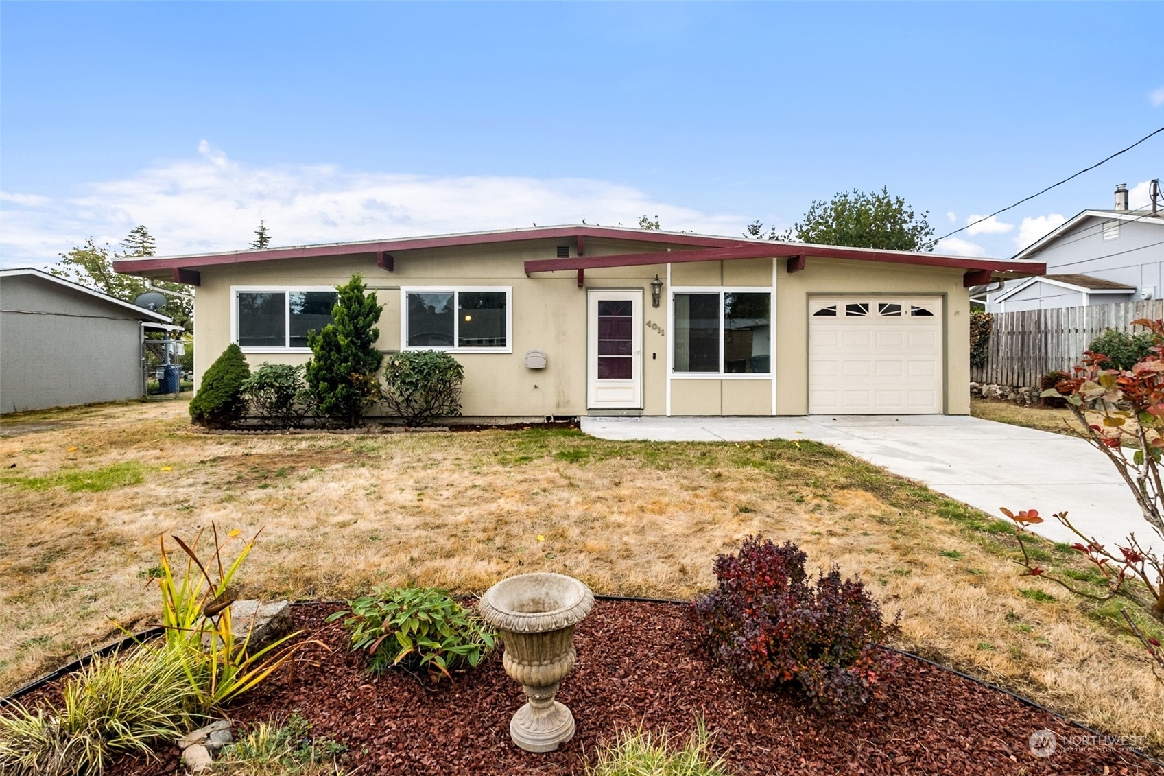 Property Photo:  4011 S 186th Street  WA 98188 