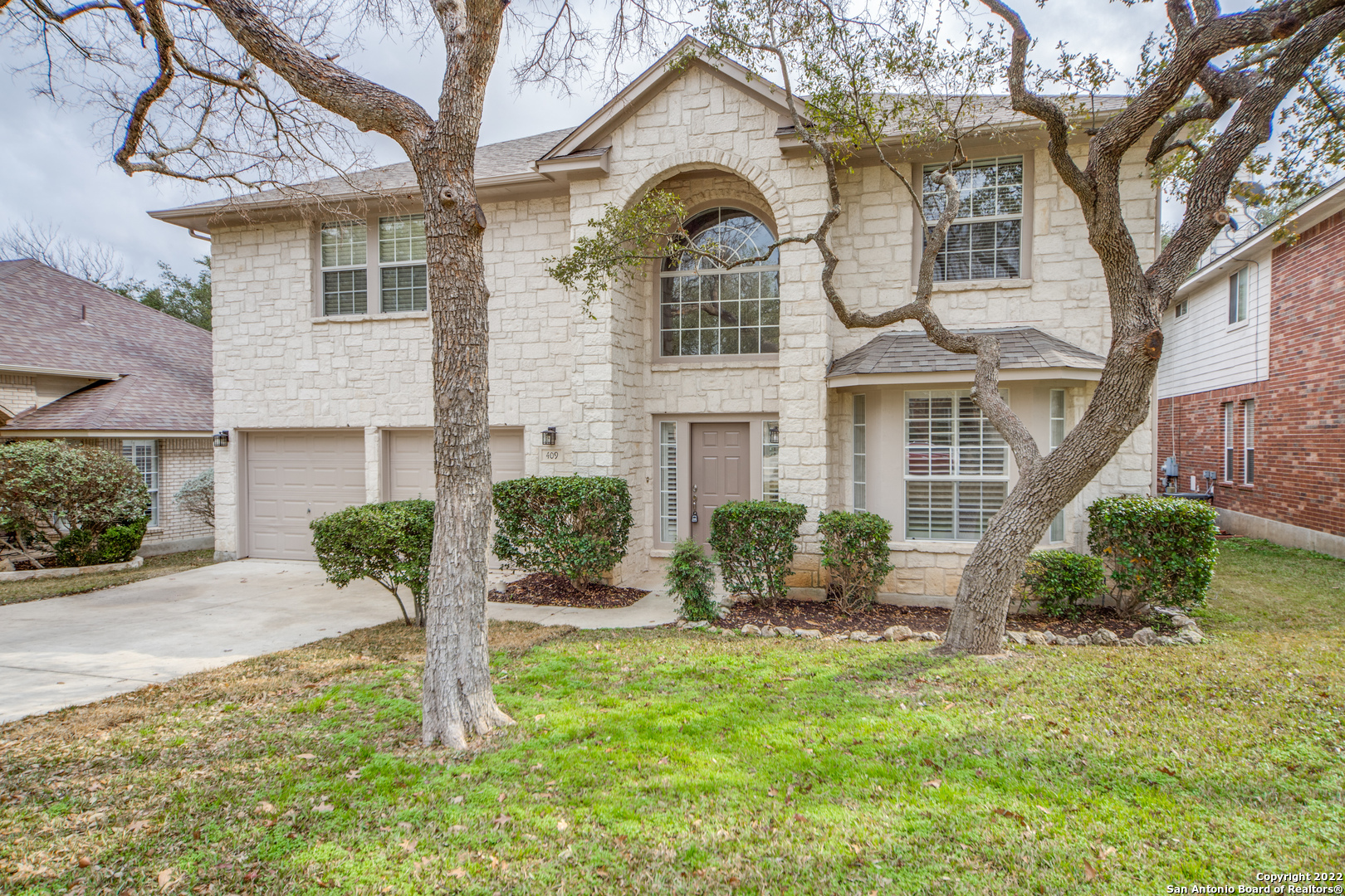 Property Photo:  409 Turtle Hill  TX 78260 