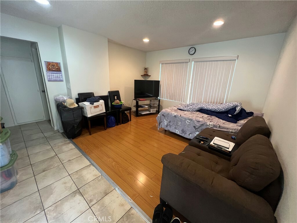 Property Photo:  2142 W Liverpool Lane  CA 92804 