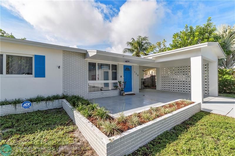 Property Photo: 120 NE 26th St FL 33064