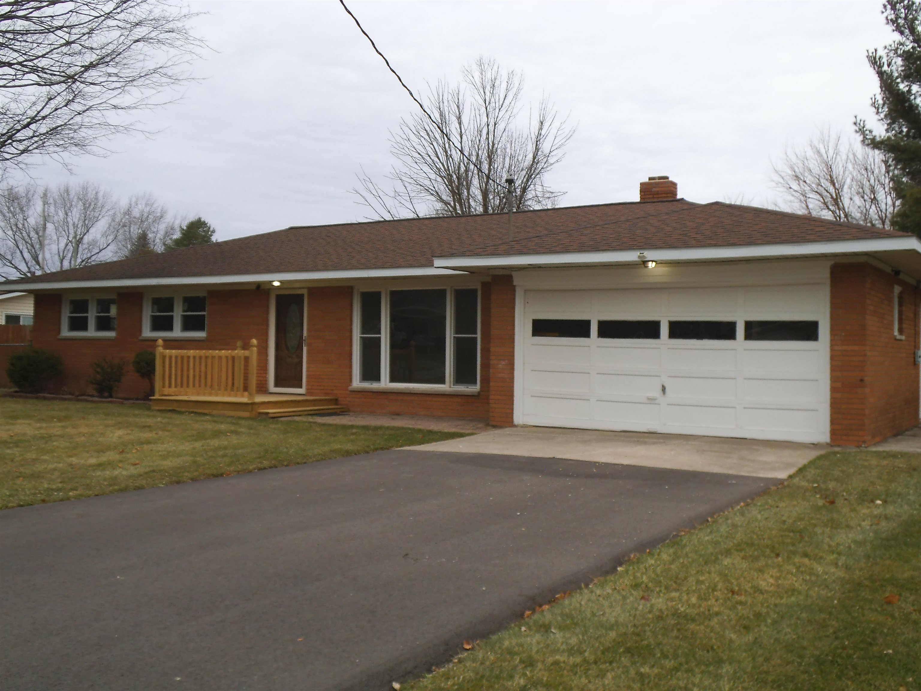 Property Photo:  3900 S Hartford Dr  MI 48603 