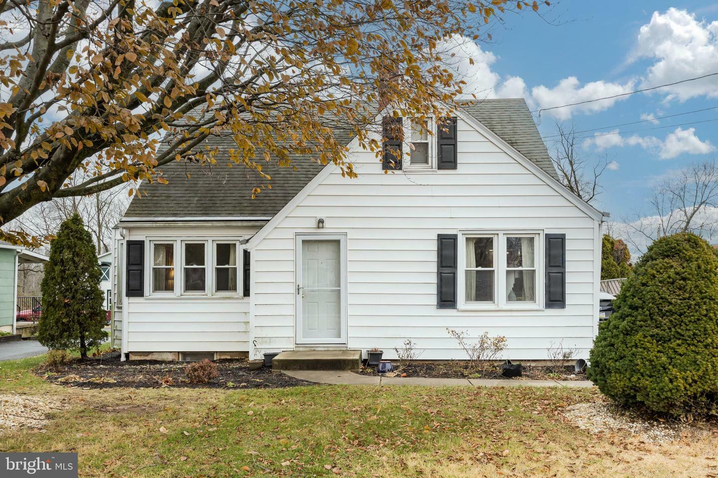 Property Photo:  2271 E Main Street  PA 19518 