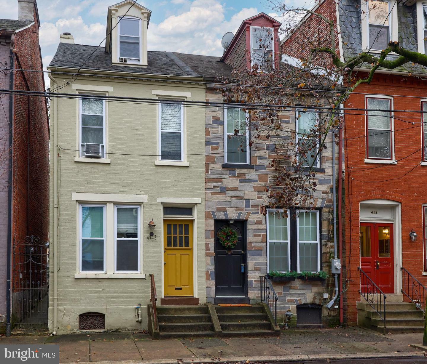 Property Photo: 414 E Orange Street PA 17602