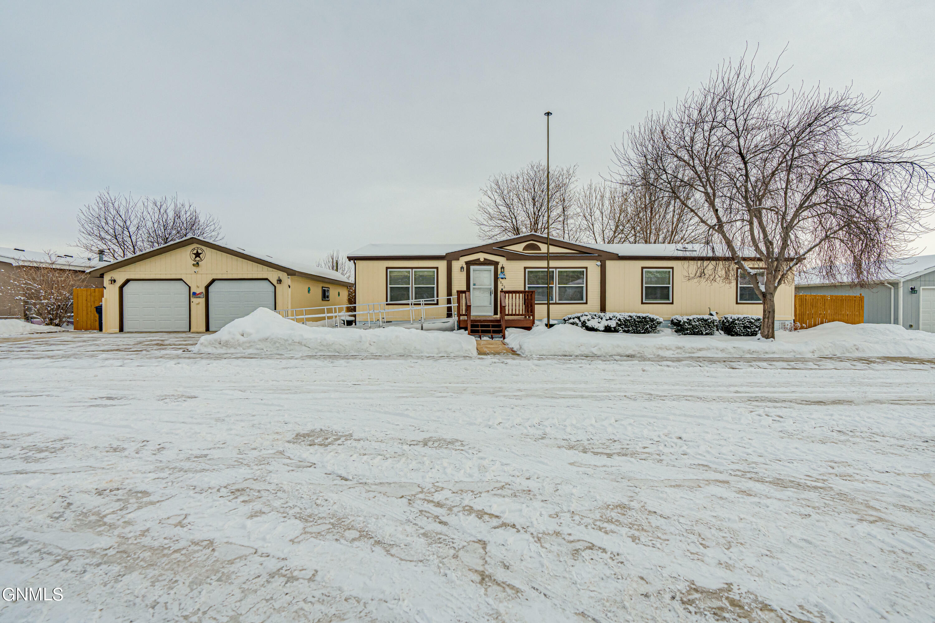 Property Photo:  5023 Redcoat Drive  ND 58503 