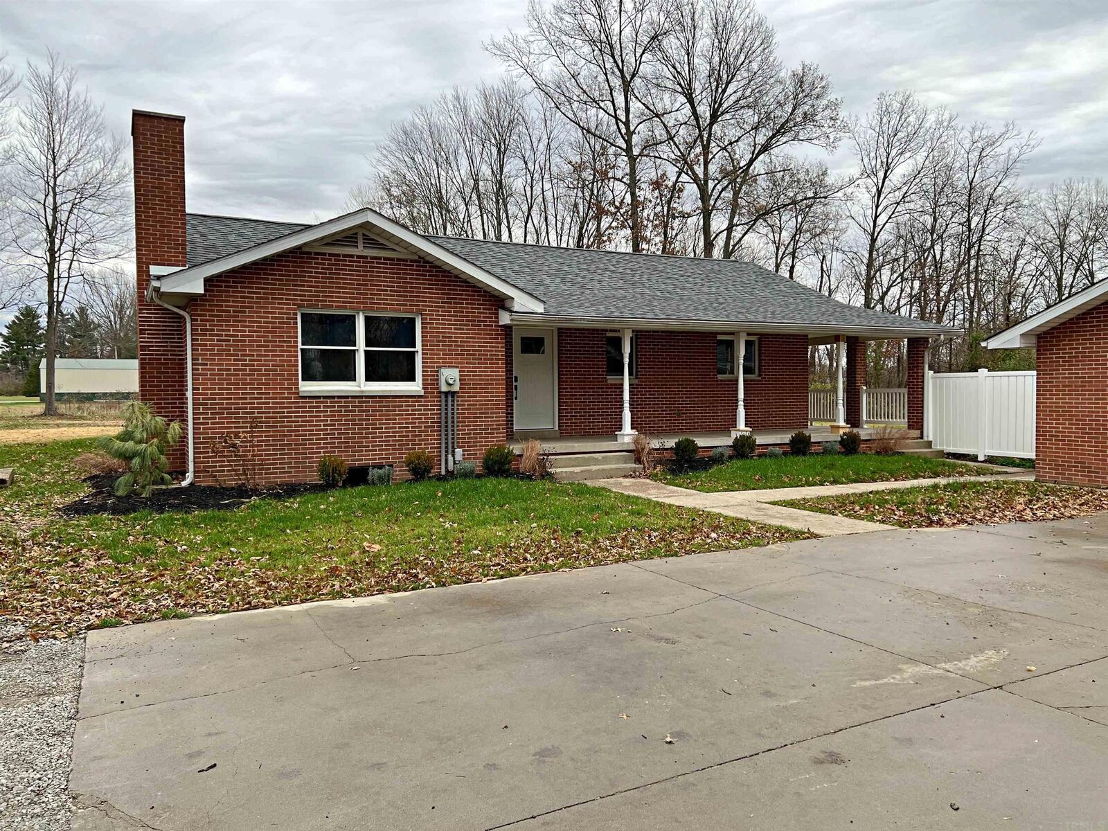 Property Photo:  540 S Hanna Street  IN 47438 