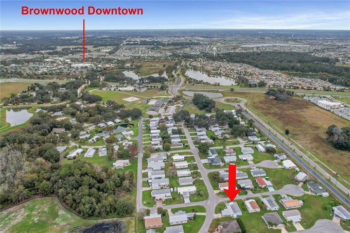 Property Photo: 5191 Cambridge Court FL 34785