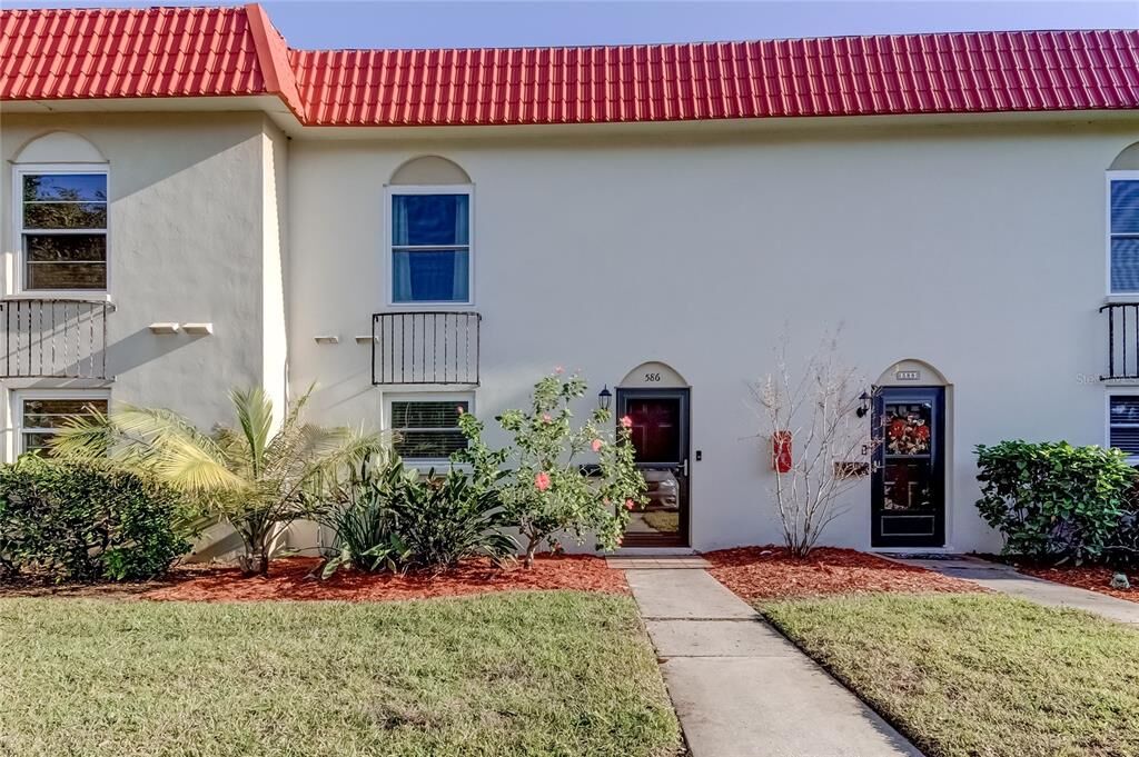 Property Photo:  2700 Bayshore Boulevard 586  FL 34698 
