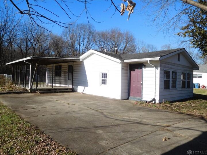 609 Blue Bell Road  Dayton OH 45431 photo