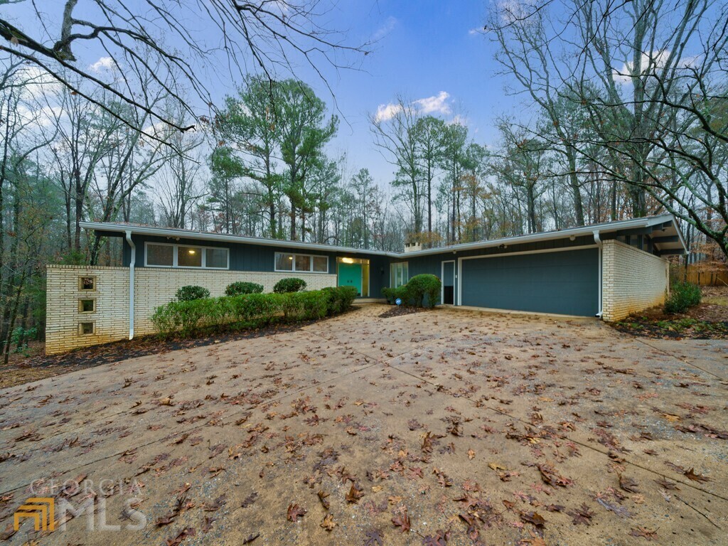 Property Photo:  270 Idylwood Drive  GA 30605 