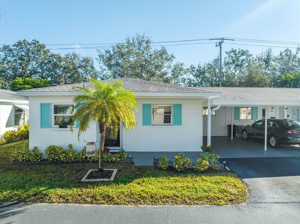 Property Photo:  6012 Arlene Way  FL 34207 