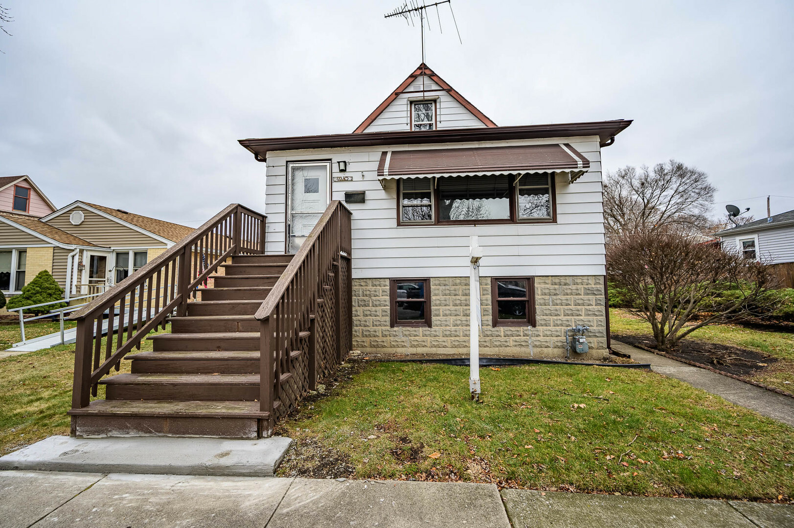 Property Photo:  11143 &Amp 11147 S Whipple Street  IL 60655 