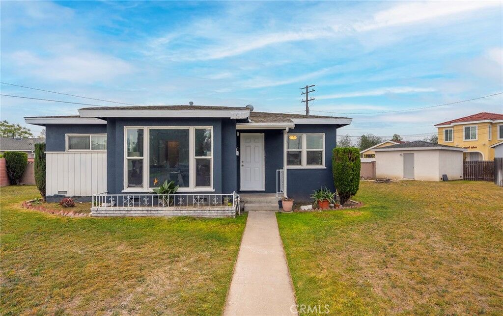 Property Photo: 1511 S Rita Lane CA 92804
